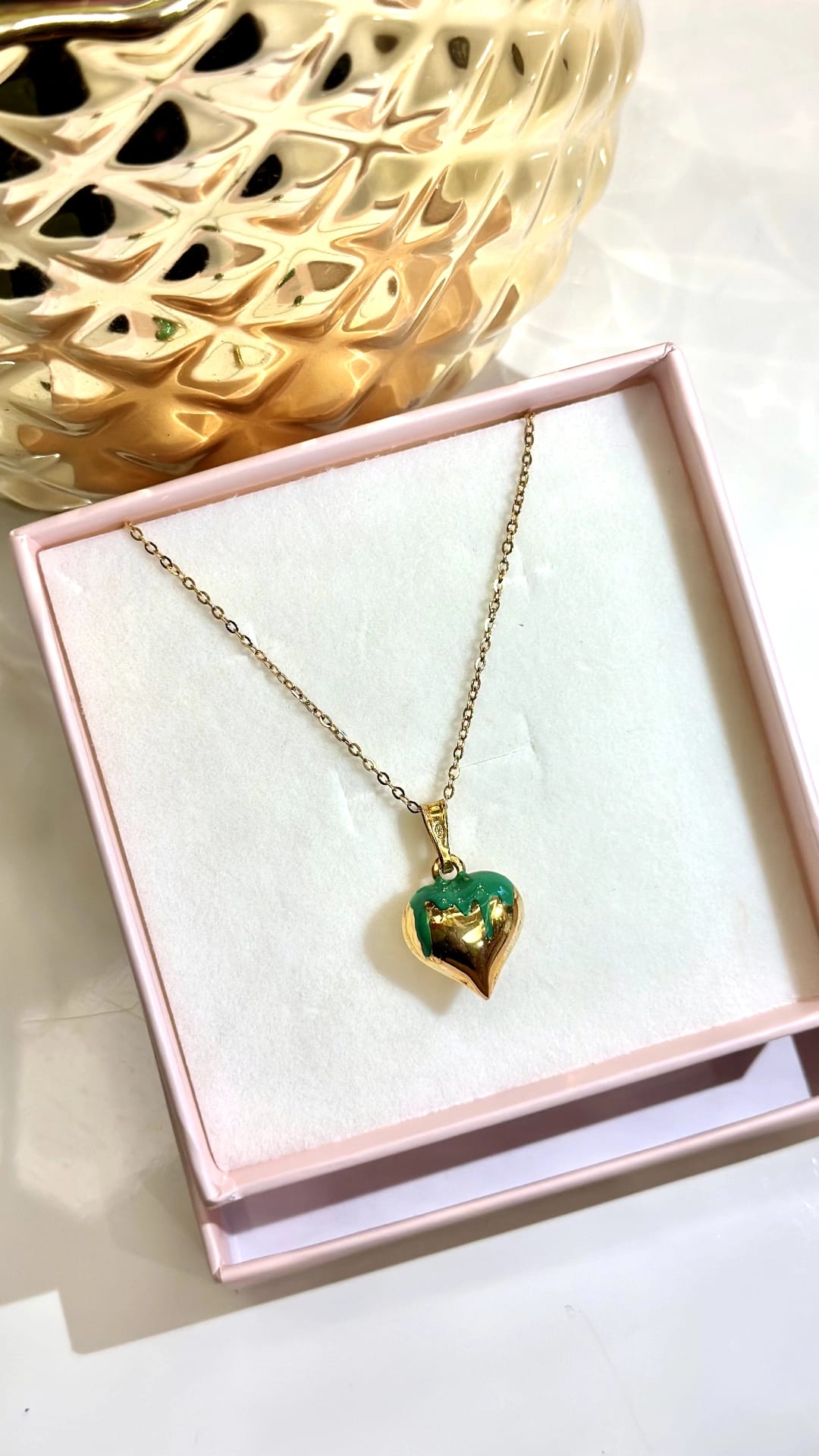 Collana con cuore smaltato